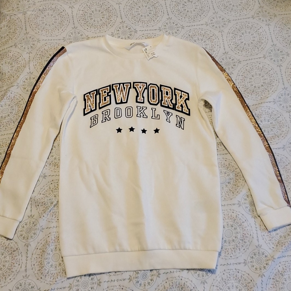 Girls sweater